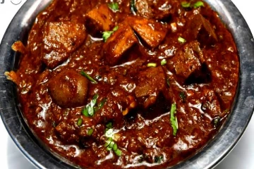 சன்டே ஸ்பெஷல்: ஊரே மணக்கும் மட்டன் ஈரல் குழம்பு செய்ய தெரியுமா?