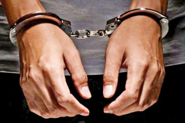 முச்சக்கரவண்டியை திருடிய நபர் ஐஸ் போதைப்பொருளுடன் கைது | Man Who Stole A Three Wheeler Arrested With Drugs