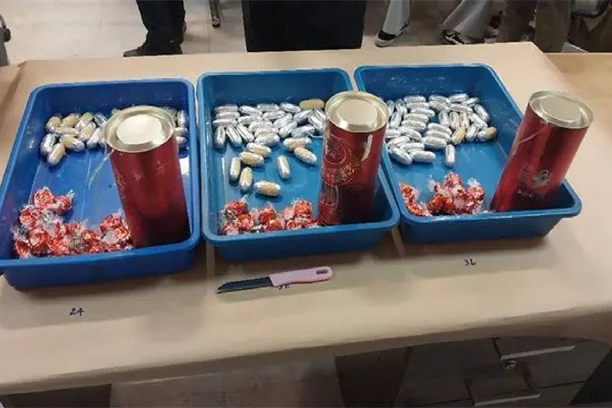 பல கோடி பெறுமதியான போதைப்பொருளுடன் மலேசிய பிரஜை கைது! | Malaysian Passenger Arrested At Bia With Cocaine பல கோடி பெறுமதியான போதைப்பொருளுடன் மலேசிய பிரஜை கைது! | Malaysian Passenger Arrested At Bia With Cocaine