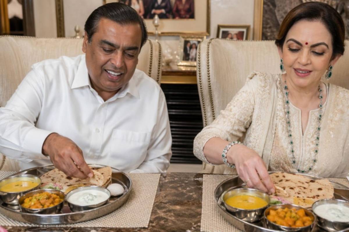 ரூ. 24 லட்சம் சம்பளம்!! அம்பானி வீட்டு சமையல்காரருக்கு ஏன் இவ்வளவு சம்பளம் தெரியுமா? | Ambani S Roti Chef Makes Rs 24 Lakh A Year Salary