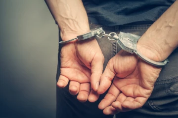 புதுக்குடியிருப்பில் புதையல் தோண்ட வருகை தந்த மூவர் கைது
