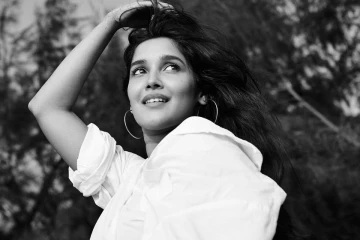 21 வயதான நடிகை அனிகா சுரேந்திரனின் ஸ்டன்னிங் லுக் புகைப்படங்கள்..