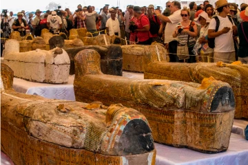 அகழ் வாராய்ச்சியில் கண்டுபிடிக்கப்பட்ட பழங்கால பொருட்கள் மக்கள் பார்வைக்கு!