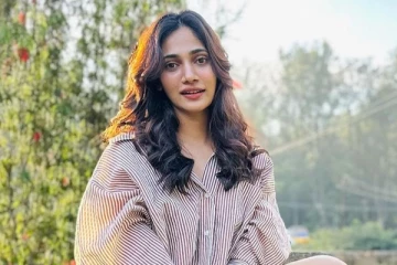 ஹாலிவுட் ஹீரோயின் போல் மாறிய லாஸ்லியா.. லேட்டஸ்ட் புகைப்படங்களை பாருங்க