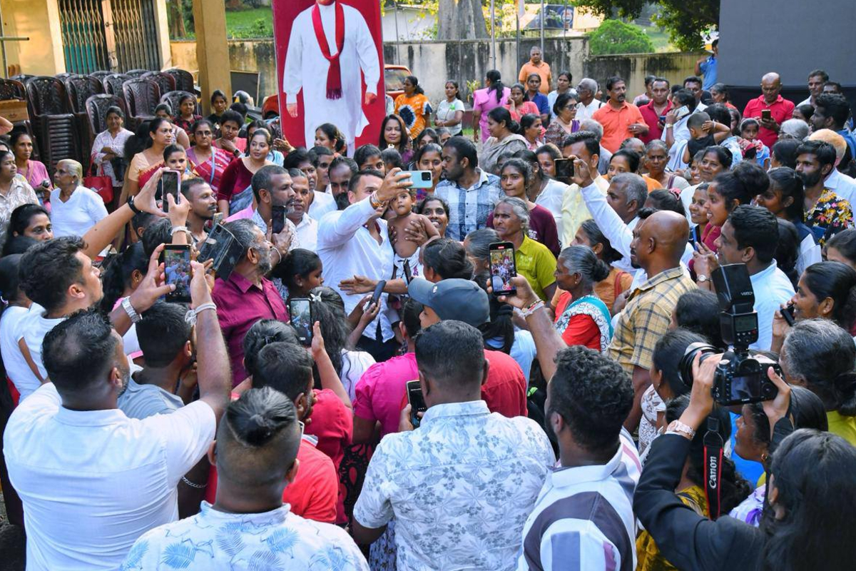 நாமலின் கட்சிக்கு எதிராக சமூக வலைத்தளங்களில் பரவும் விமர்சனங்கள்... | Slpp Skipping May Day Rally Naml