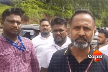 ඇල්ලේ ටැක්සි ගැටුම - PickMe සහ Uber රියදුරන් ඇල්ලේදී සහයෝගය දැක්වීමට එකමිටට..