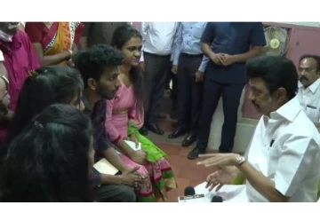 ரொம்ப நன்றி சார்...இது என்னோட கடமை..முதலமைச்சரிடம் கள நிலவரங்களை எடுத்துக் கூறிய தமிழக மாணவர்கள்