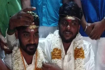 முறைப்படி தாலிக்கட்டி திருமணம் செய்து கொண்ட இளைஞர்கள் - கண்ணீருடன் கூறிய வார்த்தை!