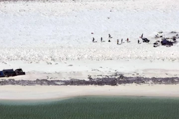 உணவு, தண்ணீர் இல்லாமல் தவித்த 11 மீனவர்கள் 6 நாட்களுக்குப் பிறகு மீட்பு!