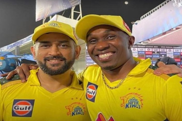 ‘’தோனி செய்த உதவி இருக்கே என்ன சொல்றதுன்னே தெரியல ‘’  - உருகிய பிராவோ - தமிழ்நாடு