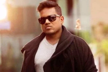 யுவன் ஷங்கர் ராஜாவா இது, சிறுவயதில் எப்படி இருக்கிறார் பாருங்க- இதுவரை பார்க்காத புகைப்படம்