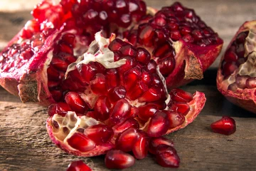 இதைப் படிச்சா மாதுளை தோலை இனி தூக்கி வீச மாட்டீங்க...இனி மருத்துவரே தேவையில்லை!