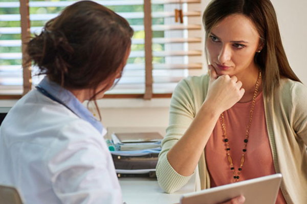 30 ஐ தாண்டிய பெண்கள் அவசியம் செய்ய வேண்டிய பரிசோதனைகள்; ஏன் தெரியுமா! | Essential Tests Women Health Mammograms Pap Hpv