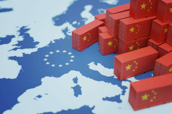 சர்வதேச நாடுகளை பின்தள்ளி சாதணை படைத்த சீனா: வியப்பில் உலக நாடுகள் | China Tops World Record 1 Trillion Export Surplus சர்வதேச நாடுகளை பின்தள்ளி சாதணை படைத்த சீனா: வியப்பில் உலக நாடுகள் | China Tops World Record 1 Trillion Export Surplus