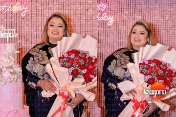 මේ දවස්වල හැමෝම කතා වෙන සරාගී ඇය - ලංකාවට ඇවිත් තරු ගොඩක් වට කරන් මොකක්ද කරලා තියෙන්නේ මේ [PHOTOS]