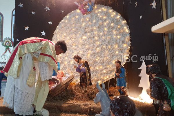 தமிழர் தாயகத்தில் களைகட்டிய நத்தார் பண்டிகை...! | Christmas Worship Events Held Across Tamil Areas