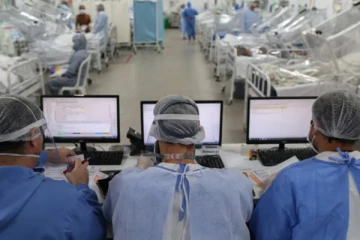 பிரேசிலை விட்டகலாத கொரோனா;  ஒரு கோடியே 40 இலட்சம் பேர் பாதிப்பு