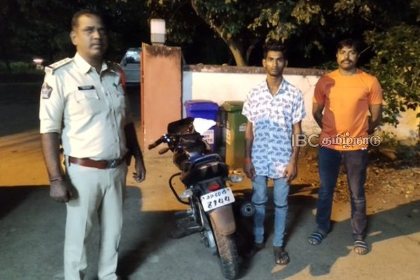 visakhapatnam-couple-riding-hugging-arrested