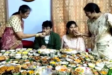 விரைவில் திருமணம்; 365 வகை உணவுடன் பேத்திக்கு தடல்புடல் விருந்து!