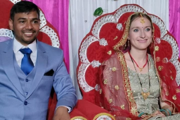 எனக்கு ஹிந்தி புரியாது பரவாயில்லை...இந்திய இளைஞரை திருமணம் செய்த  ஜெர்மன் பெண்