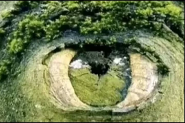 இந்த புகைப்படத்தில் முதலில் உங்களுக்கு தெரிந்தது என்ன? உஷாரா இருந்துக்கோங்க