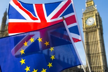 UK-இல் குடியேற விரும்பும் EU மக்களுக்கு எஞ்சியிருப்பது சிலமணி நேரங்களே...