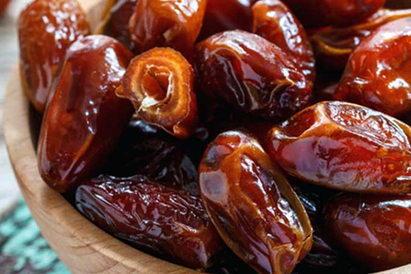 மின்னல் வேகத்தில் கொழுப்பை கரைக்கும் பேரிச்சை... ஒரு நாளைக்கு எத்தனை சாப்பிடனும் தெரியுமா? | How Can Dates Aid Weight Loss