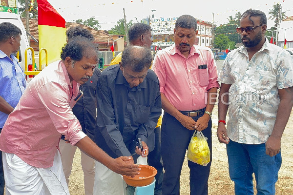 யாழில் பல்வேறு இடங்களில் மாவீரர்களுக்கு அஞ்சலி செலுத்தினார் சிவாஜிலிங்கம் | Sivajilingam Paid Tribute To Maaveerar In Jaffna