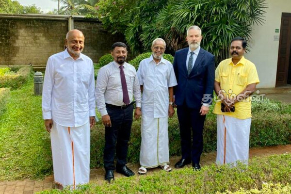 இலங்கைக்கான அமெரிக்க துணைத் தூதர் டக் சோனெக் யாழ். மற்றும் மன்னாருக்கு விஜயம் (Photos) | Deputy Chief Of Mission Douglas E Sonnek இலங்கைக்கான அமெரிக்க துணைத் தூதர் டக் சோனெக் யாழ். மற்றும் மன்னாருக்கு விஜயம் (Photos) | Deputy Chief Of Mission Douglas E Sonnek