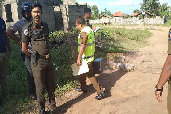 கிளிநொச்சியில் கோரம் - தம்பியின் கத்திகுத்தில் அண்ணன் பலி | Brother Killed By Younger Brother S Knife
