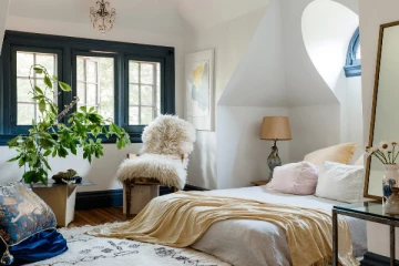 உங்க வீட்டில் இதில் ஒரு பொருள் இருந்தாலும் தூக்கி உடனே வீசுங்க... இல்லை பணக்கஷ்டம் போகாது?