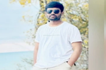 அமெரிக்காவில் இந்திய மாணவர் மீது கத்திக்குத்து; உயிருக்கு போராடும் இளைஞன்