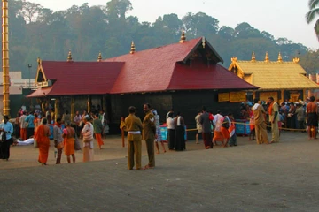 விமான நிலையத்தில் கைதான அய்யப்ப பக்தர்; காரணம் குறித்து அதிர்ச்சி