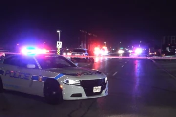 கனடாவில் விமான நிலயைத்திற்கு அருகாமையில் இடம் பெற்ற விபத்தில் ஒருவர் பலி