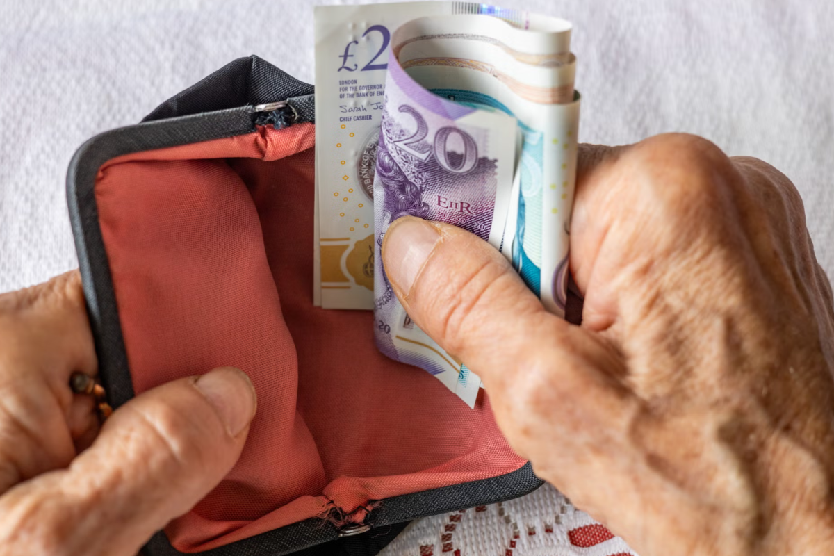 ஈரான் போரால் சரிந்த இங்கிலாந்தின் பொருளாதாரம்! | Uk Economy Slumped Due To The Iran War ஈரான் போரால் சரிந்த இங்கிலாந்தின் பொருளாதாரம்! | Uk Economy Slumped Due To The Iran War