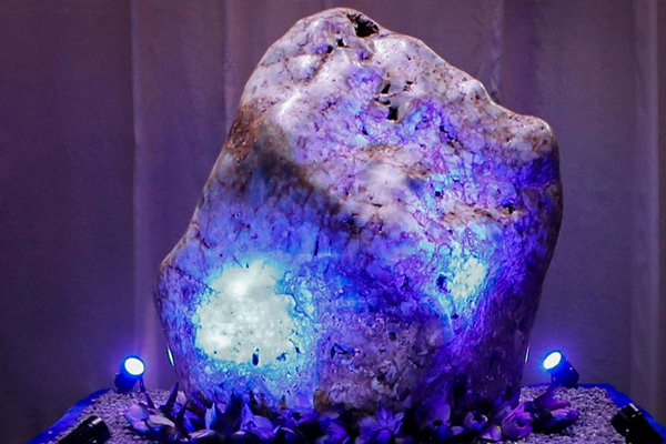 உலகிலேயே மிகப்பெரிய நீலக்கல் | The Largest Sapphire In The World