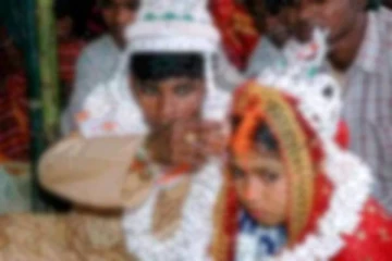 சிறுமிக்கு இருமுறை திருமணம் செய்த பெற்றோர் உள்பட 6 பேர் கைது