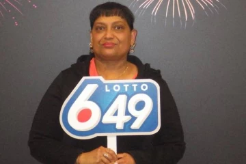 லொட்டரியில் அடித்த அதிஷ்டம்...செய்வதறியாது திகைப்பில் ஆழ்ந்த பெண்