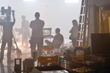 மதுரையில் படப்பிடிப்பு தளத்தில் இருந்து இயக்குனர் கைது