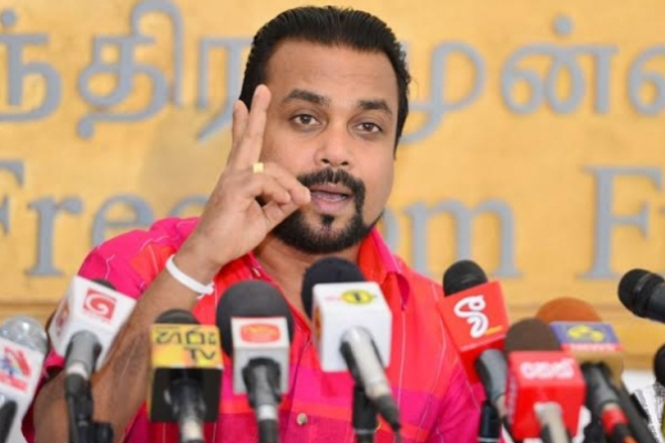 பொலிஸ் தரப்பால் திரிபுபடுத்தப்பட்ட அறிக்கை.. விமல் வீரவன்ச குற்றச்சாட்டு! | Wimal Weerawansa Criticizes Police