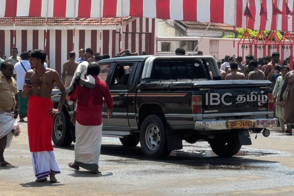 நல்லூர் கந்தன் ஆலயத்தில் இராணுவ அத்துமீறல்: மக்கள் விசனம் | Soldiers Trespassed Into Nallur Temple Complex