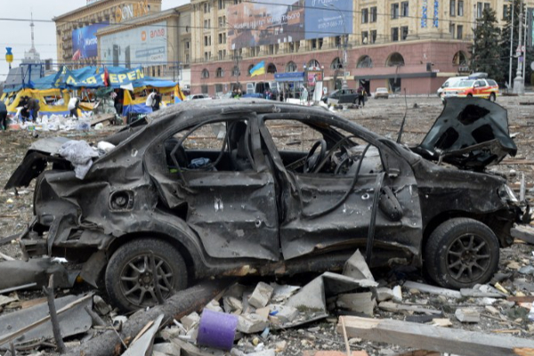 முடிவுக்கு வராத யுத்தம் :  கார்கிவ் -போலீஸ் தலைமையகம் மீது ரஷ்யா தாக்குதல் - தமிழ்நாடு