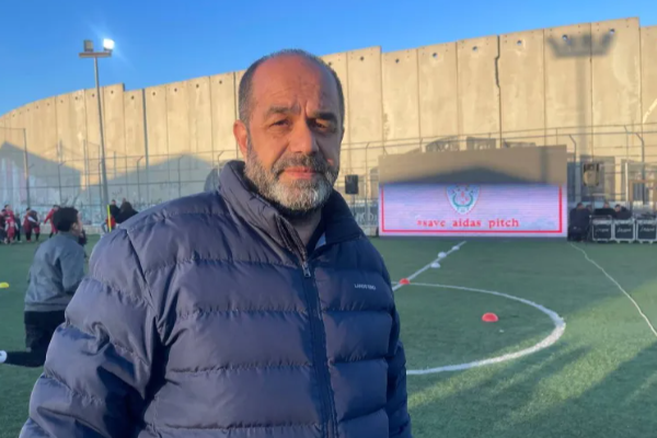 பலஸ்தீன சிறுவர்களின் கால்பந்து மைதானத்தை இடிக்கும் முடிவை ஒத்திவைத்துள்ள இஸ்ரேல் | Israel Pauses Demolition Of Gaza Pitch