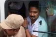 ஒரு மணி நேரத்திற்கும் மேலாக நடைபெற்ற விசாரணை - உதயநிதி ஸ்டாலினுக்கு பிணையில் செல்ல அனுமதி..