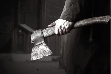 துண்டிக்கப்பட்ட தலையுடன் தெருக்களில் நடந்து சென்ற இளைஞன்! திகில் சம்பவத்தின் பின்னணி