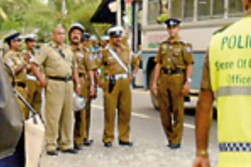 கொழும்பில் இடம்பெற்ற கோர விபத்து... பெண்ணொருவர் பரிதாபமாக உயிரிழப்பு!