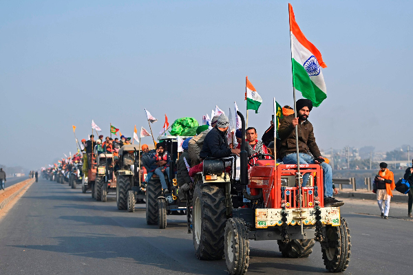 டெல்லியில் மீண்டும் பாரிய விவசாயிகள் போராட்டம் : பலப்படுத்தப்பட்ட பாதுகாப்பு! - ஐபிசி தமிழ்