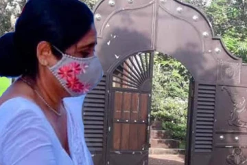 ஜனாதிபதி கோட்டாபயவின் ஆஸ்தான ஜோதிடரின் ஆலயம் மக்களால் சுற்றிவளைப்பு