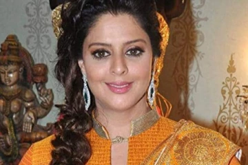 எம்.பி. ஆகும் தகுதி எனக்கு இல்லையா... காங்கிரஸ் கட்சியை சரமாரியாக விளாசிய நக்மா