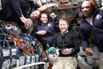 ஓரியன் விண்கலத்தின் தொடர்பு துண்டிக்கப்பட்டதால் பதற்றம்!